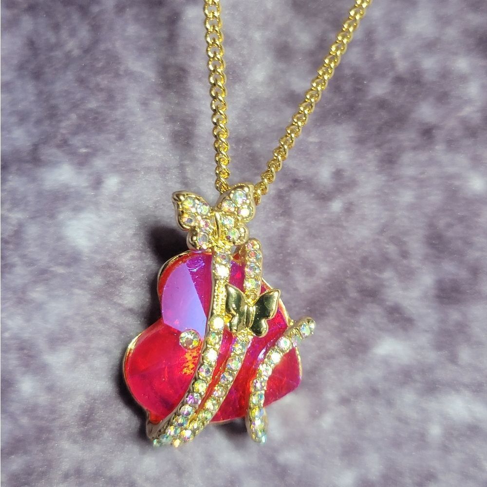 Butterfly Love Heart Pendant Necklace‎